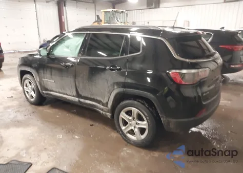 2024 Jeep Compass Latitude 4X4 from USA, damaged, VIN 3C4NJDBN3RT582615